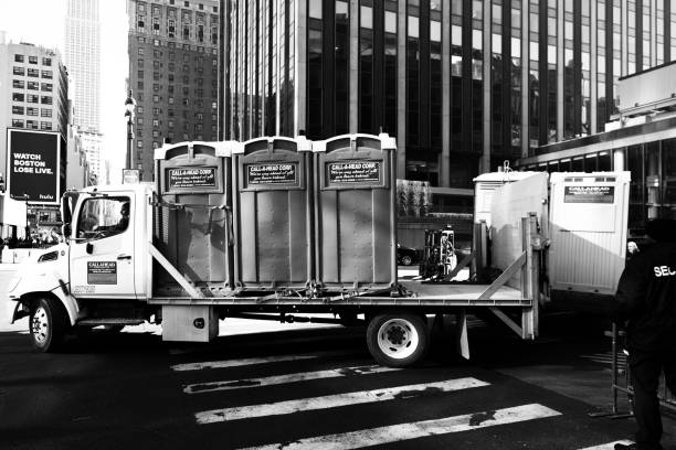 Best High-end porta potty rental  in Fulton, IL